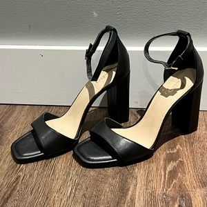 Aldo - Open Toe Black Strappy Block heel - Size 7